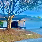 Tampa Golf Course Oasis With Pool- 4 Bedrooms!