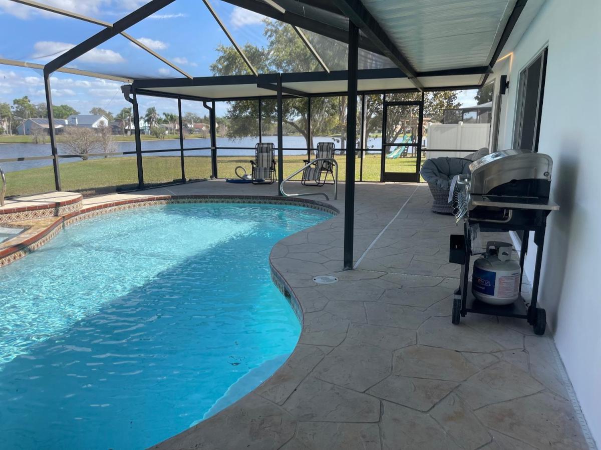 Golf Course Oasis With Pool- 4 Bedrooms! Holiday home