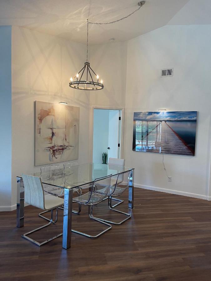 Holiday home Golf Course Oasis With Pool- 4 Bedrooms! Tampa