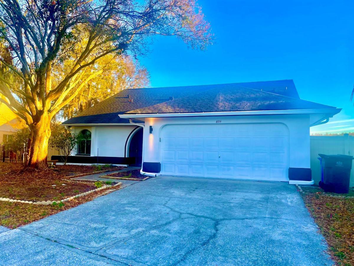 Golf Course Oasis With Pool- 4 Bedrooms! *